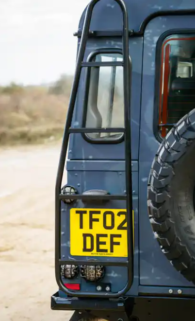 TF980 REAR LADDER - DEFENDER