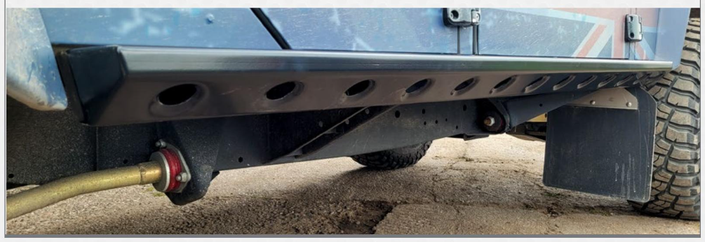 TF0022 TRED ROCK SLIDERS FOR DEFENDER 90