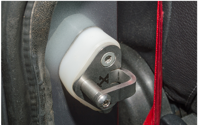 GA6493 DA6493 X Eng X Trouser Door Striker Set for Defender