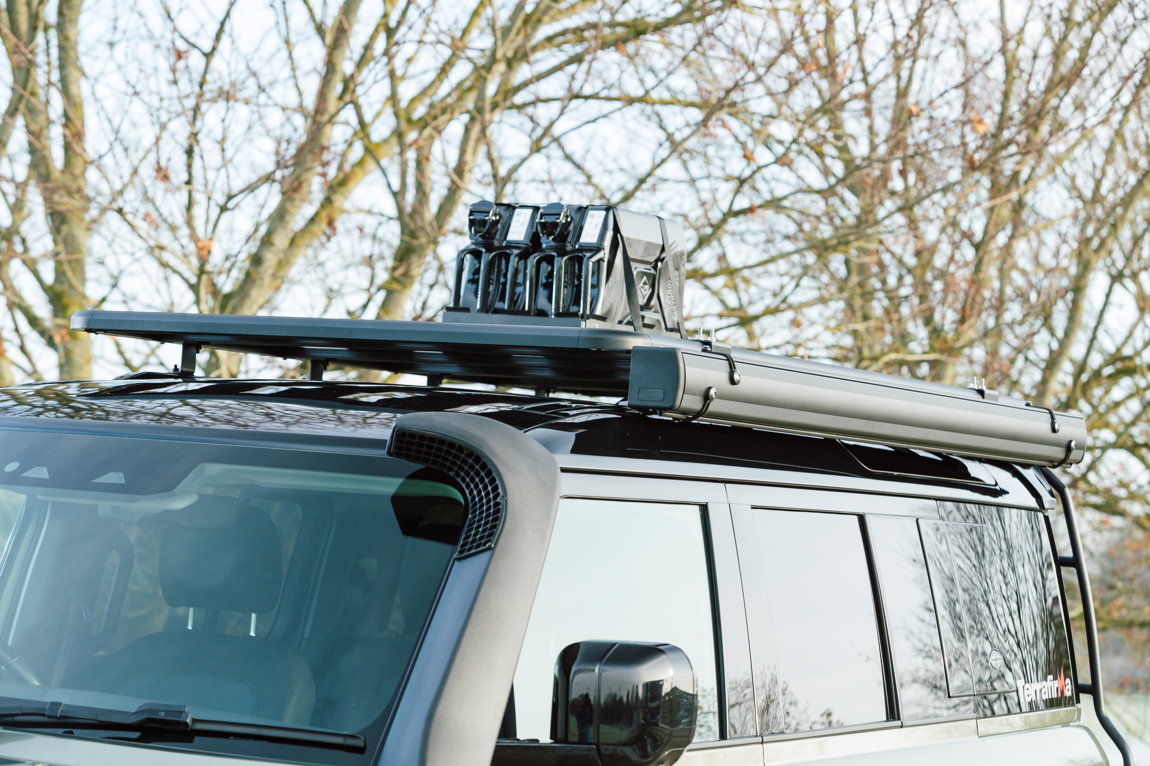 TF1707 TERRAFIRMA 2.5 x 2.5M HARD CASE LED AWNING