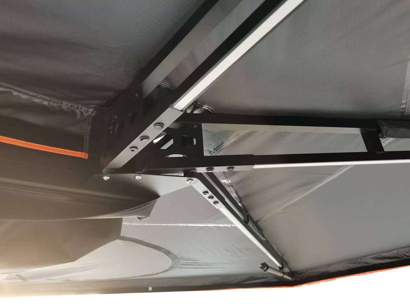 TF1714 TERRAFIRMA 2.0M 5 SECTION 270 DEGREE TERRADACTYL 2/5 LED AWNING