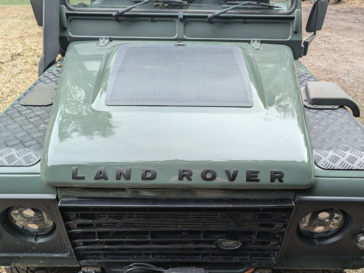 TF1901 DEFENDER 07-2016 BONNET MOUNTED 70W SOLAR PANEL & CONTROL UNIT KIT