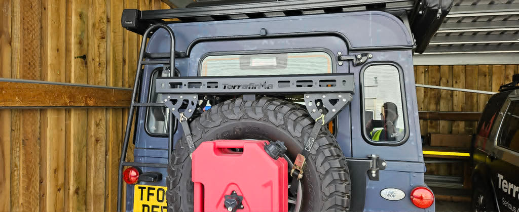 TF065 TERRAFIRMA SPARE WHEEL MOUNTED LUGGAGE RACK