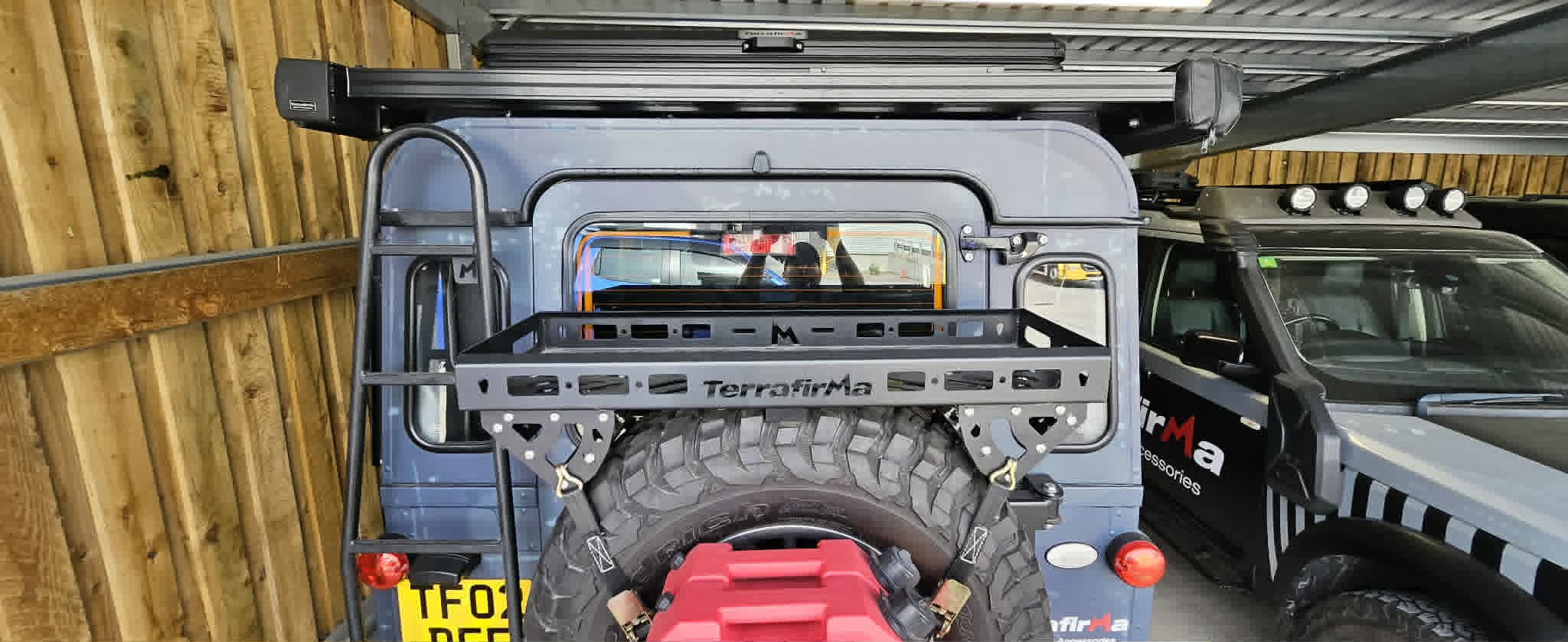 TF065 TERRAFIRMA SPARE WHEEL MOUNTED LUGGAGE RACK