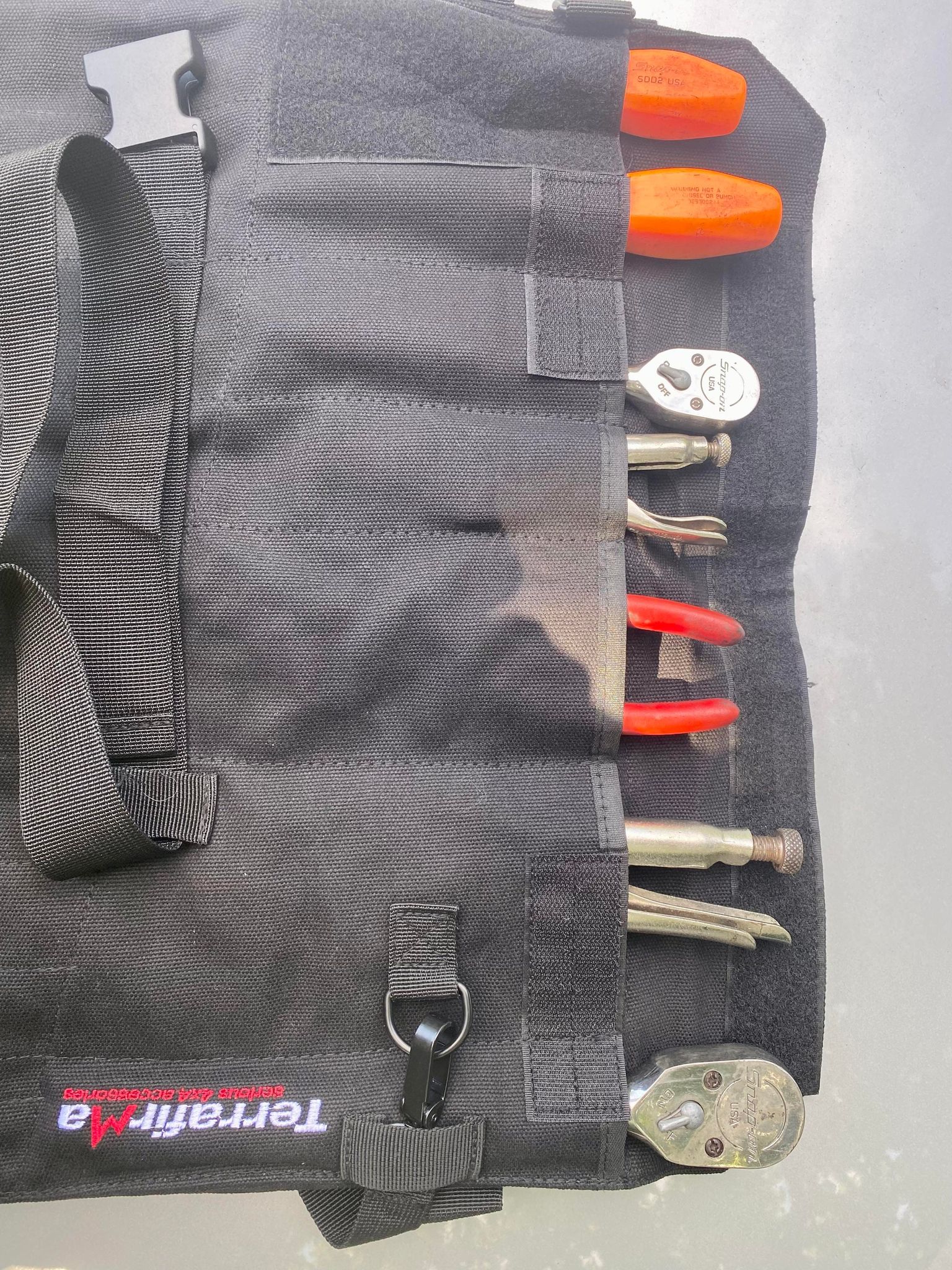TF1202 HI CAPACITY 23 POCKET TOOL ROLL